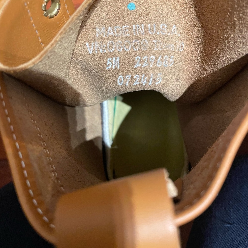 LL Bean Ladies waterproof duck boots - Picture 3 of 5